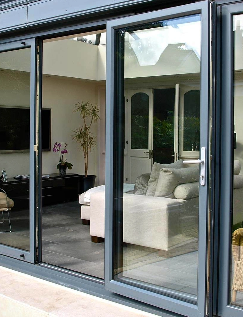 Sliding Door