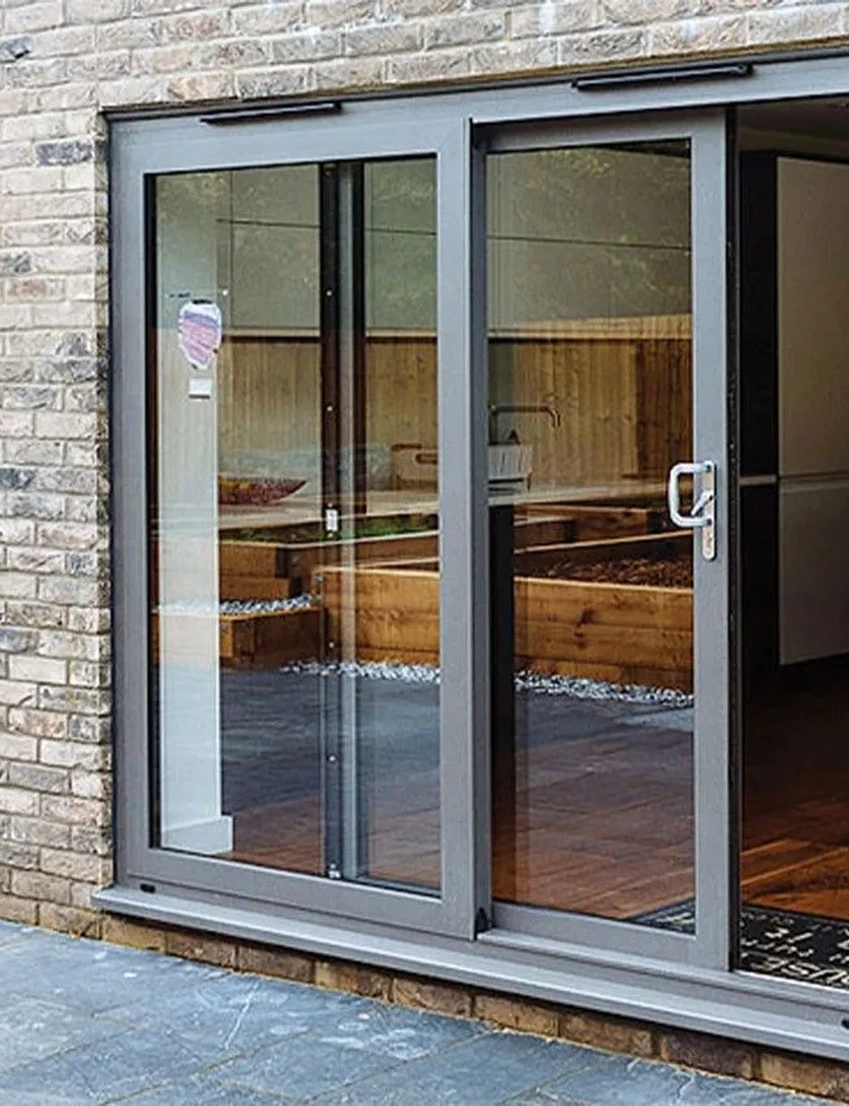 Sliding Door